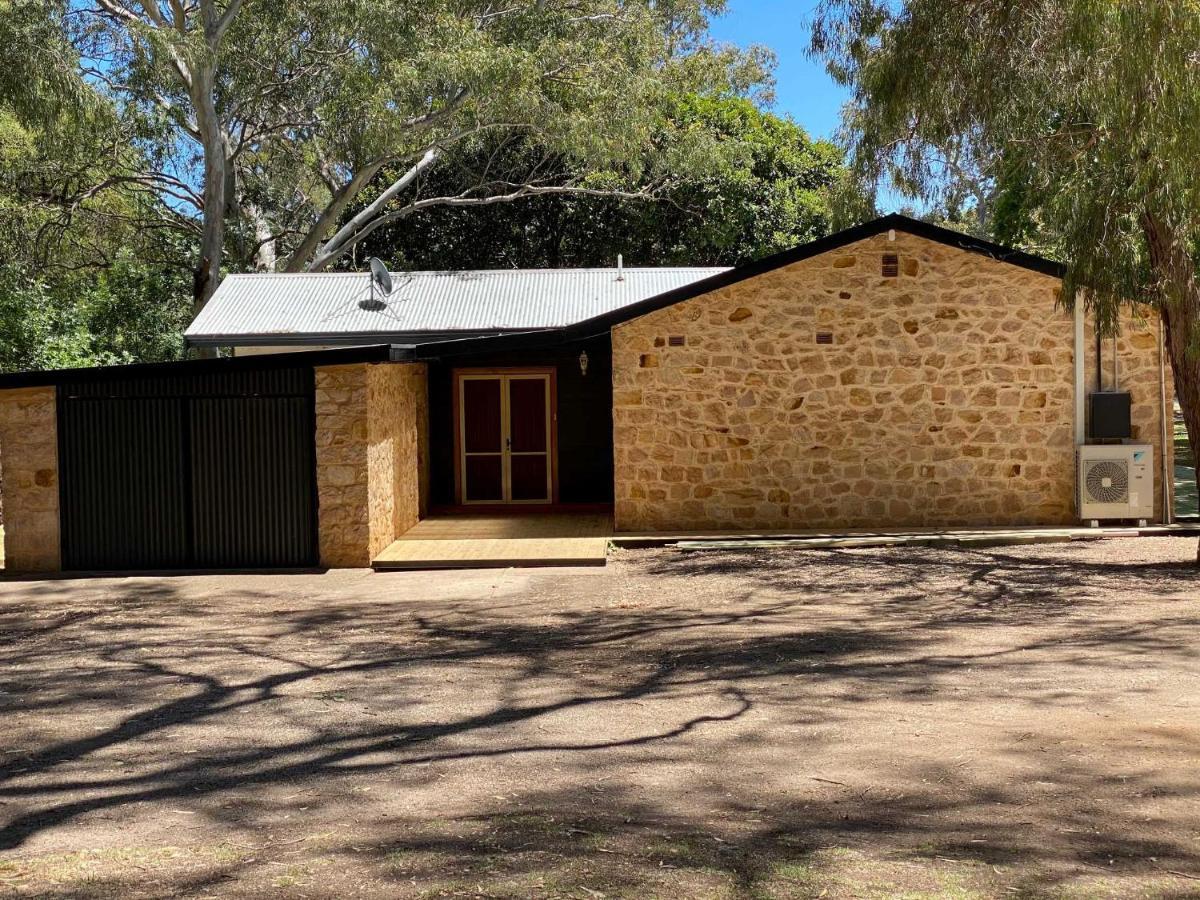 Adelaide Brownhill Creek Tourist Park Hotel Exterior photo